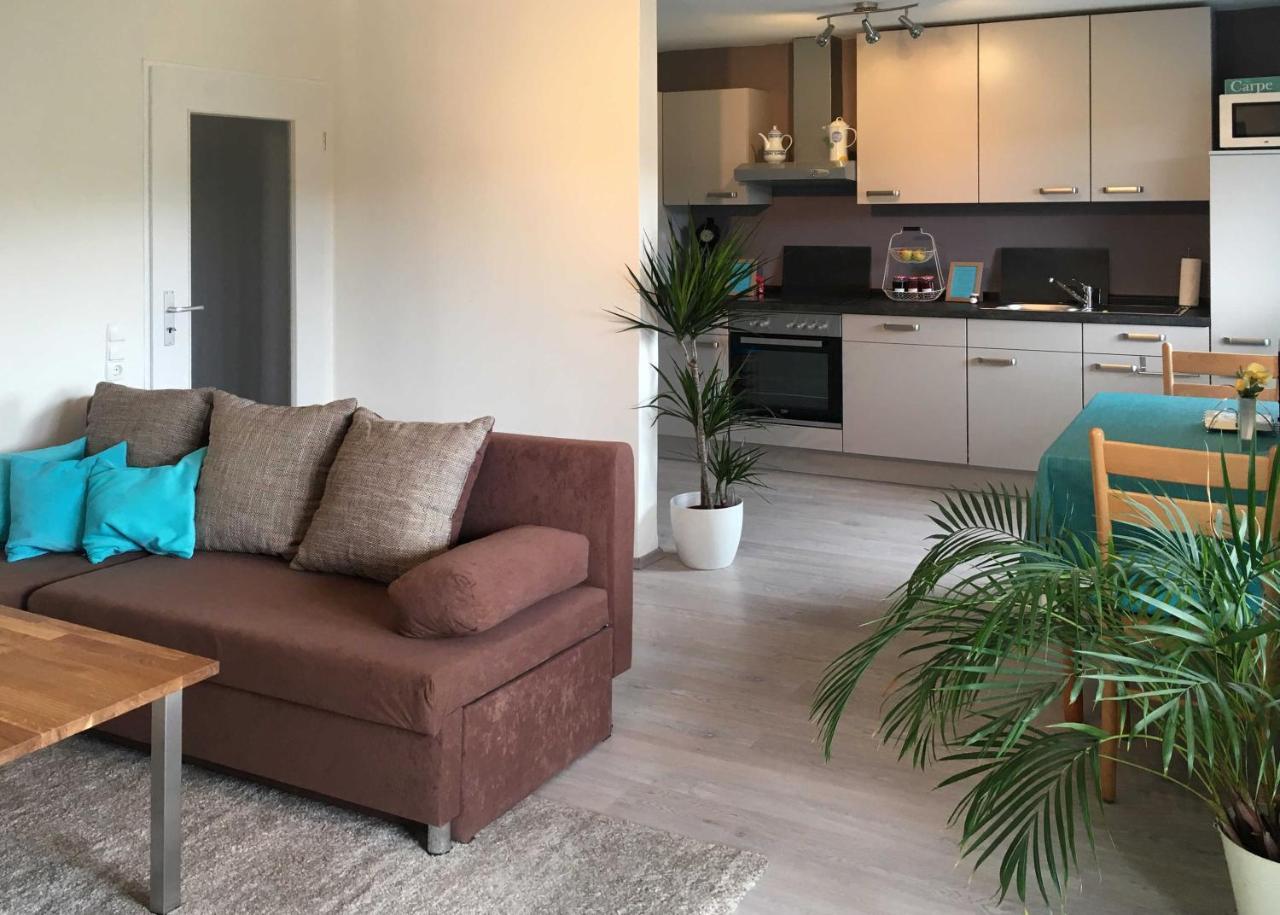 Ferienwohnung Im Paradies Momlingen Esterno foto